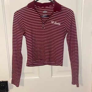 dickies. size small. burgundy & white.